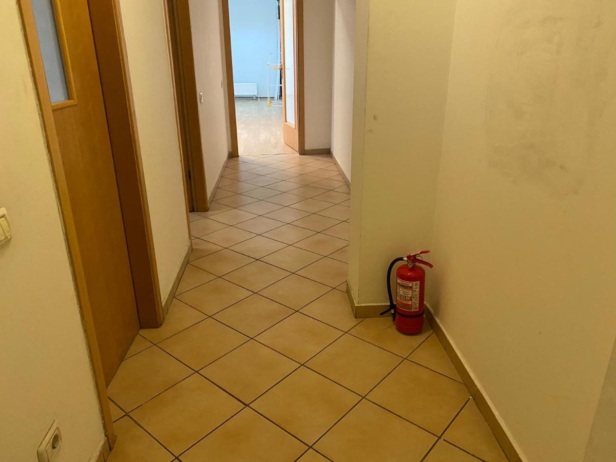 A.G Romana Hostel Бухарест Экстерьер фото