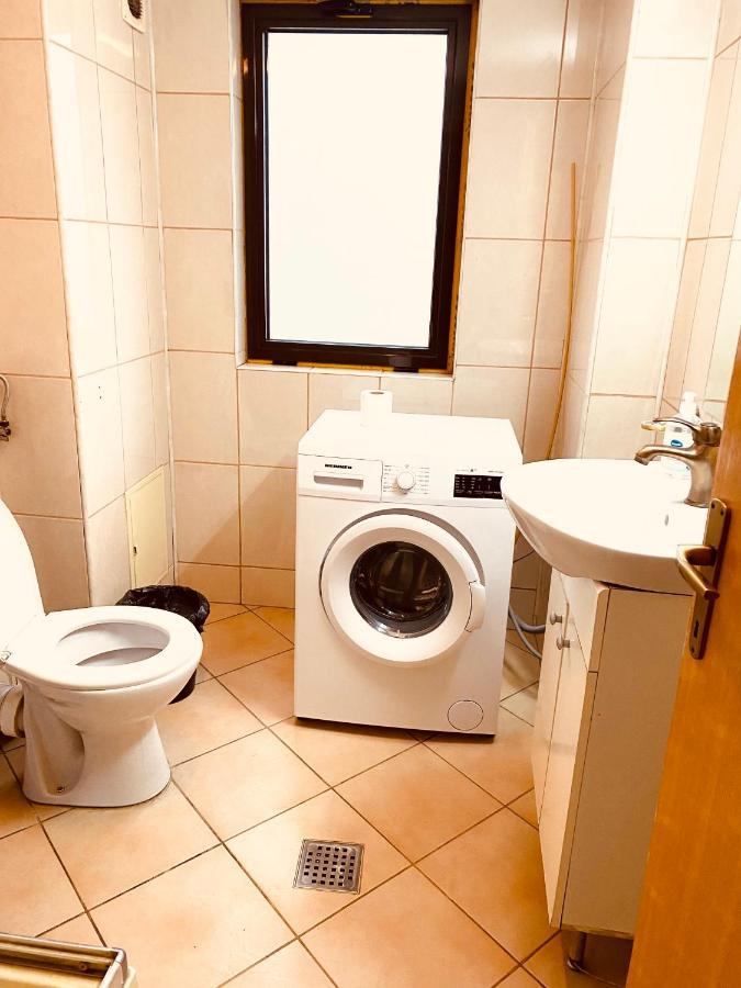 A.G Romana Hostel Бухарест Экстерьер фото